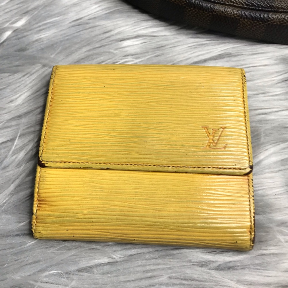 AUTH Louis Vuitton Epi Yellow Elise Wallet MI0934